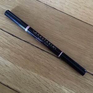 Anastasia Beverly Hills Brow Definer - Dark Brown
